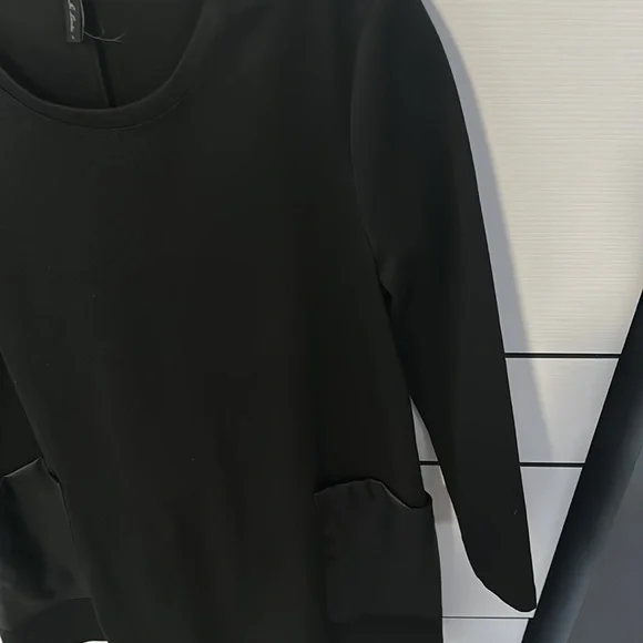 Bcbg sz lg swing dress with faux leather pockets like new!with faux leggings! - Picture 6 of 6